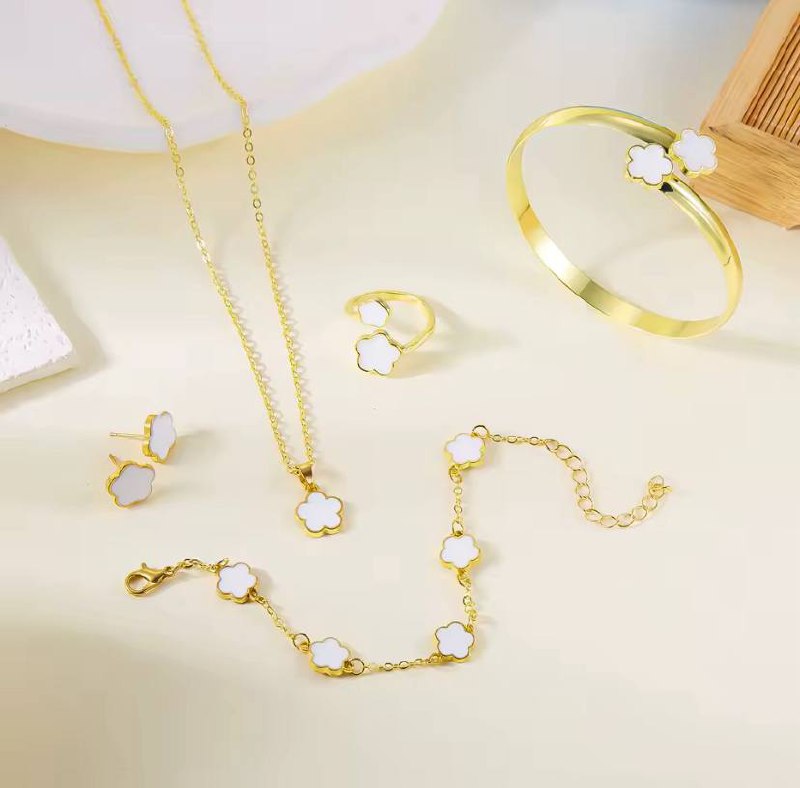 Veiled Moonlight White Edition